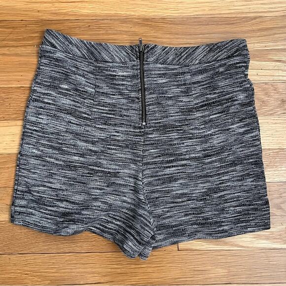 Forever 21 Space-Dyed Knit Shorts - Size M - Picture 2 of 4